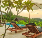 Sun House Luxury Suite Swimming Pool