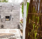 Villa Mahi Mahi Outdoor Shower
